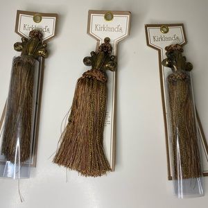 New- set of 3 tassel 8” copper